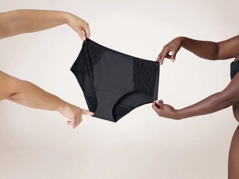 TENA Silhouette Noir - Classic - wasbaar absorberend ondergoed maat M - incontinentie