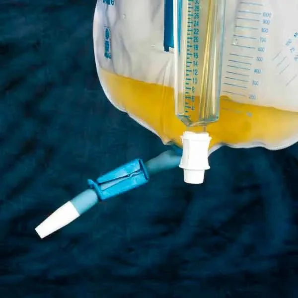 Curity Urinmessgerät 400 ml Messkammer, 2000 ml Beutel, geschlossenes System