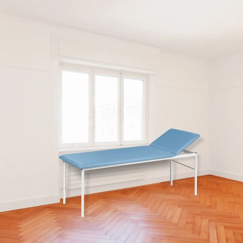 Untersuchungsliege mit verstellbarem Kopfteil
