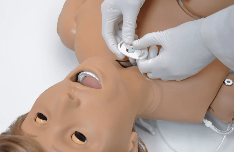 Erweiterte Clinical Chloe Krankenpflegepuppe