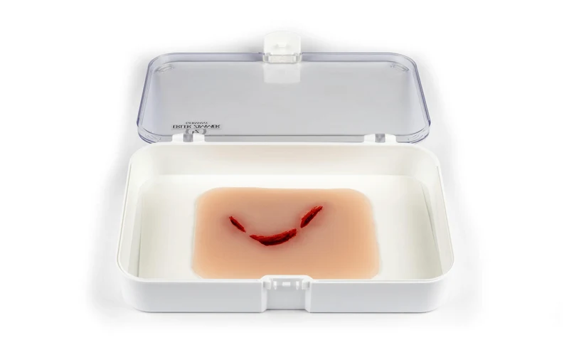 Wundmoulage Schnittwunde Flasche