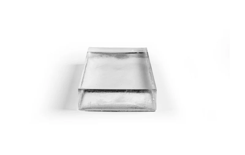Kunstglas zur Splittersimulation