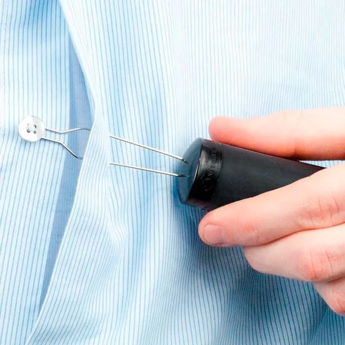 Knöpfhilfe mit rutschfestem Griff