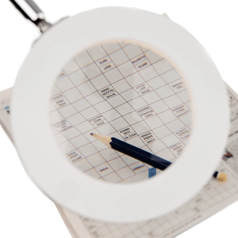 LED Lupenlampe für Boden und Tisch - 3x Vergrößerung