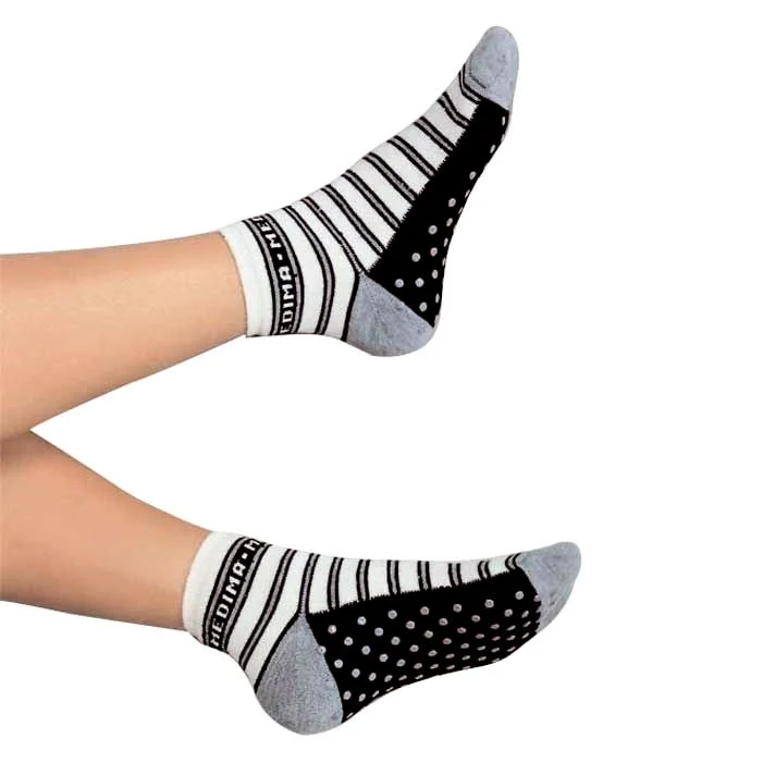 Rutschfeste Socken mit Wolle