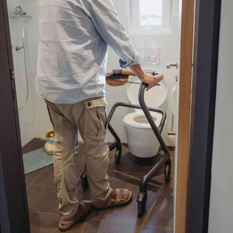 Saljol Wohnraumrollator WR53 mit Sitzfunktion (360°-Drehbar) - Vollausstattung / Sitzhöhe 53 cm