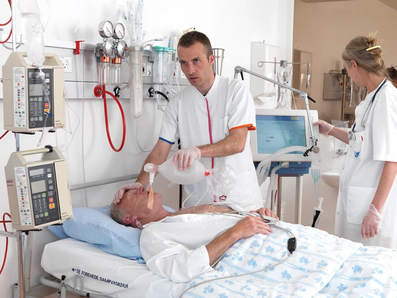 AMBU Spur II Beademingspomp - Volwassenen