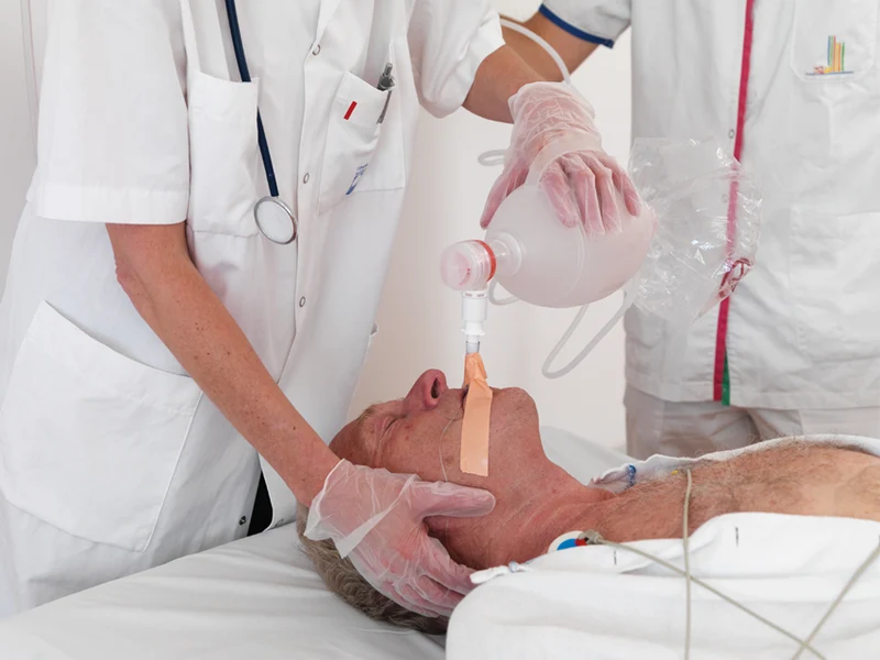 AMBU Spur II Beademingspomp - Volwassenen