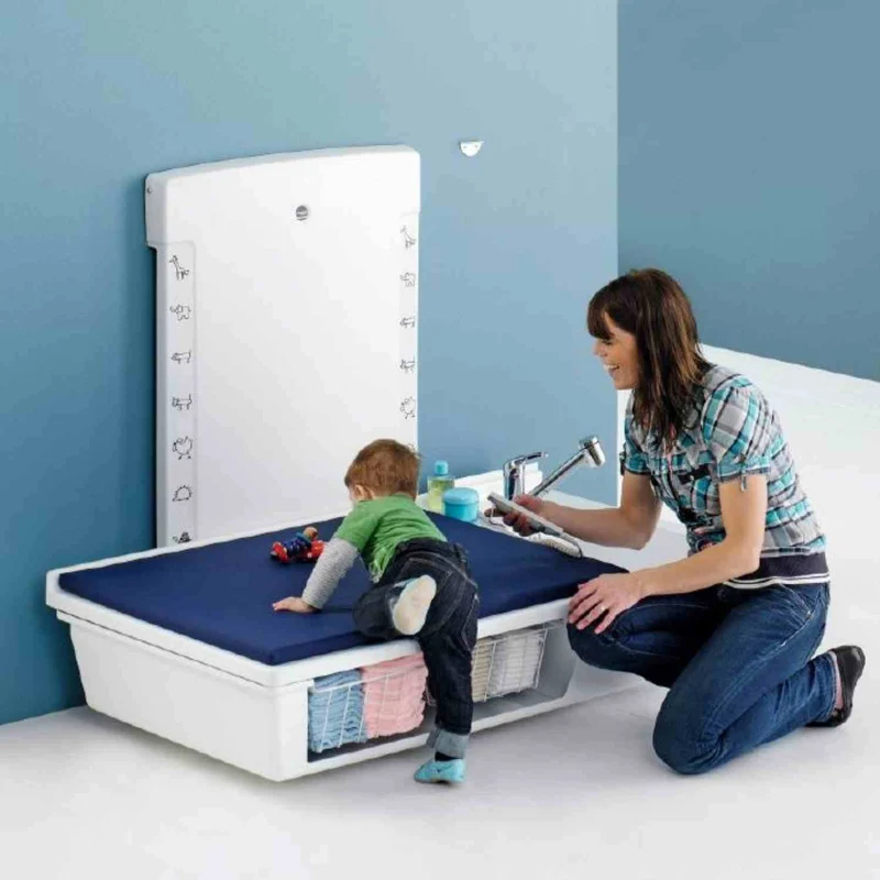 Pressalit Care Wickeltisch R8684000 / R8685000 inkl. Waschbecken & Handbrause, bis Bodennähe! 1.400 oder 1.800 mm, 75 kg Last