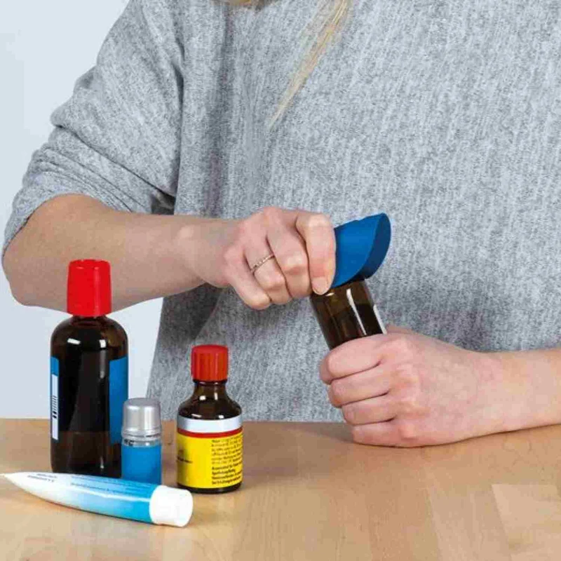 Die Öffnerhilfe "easy-switch" für Senioren & jeden Haushalt, mit Aufhängeloch - grün