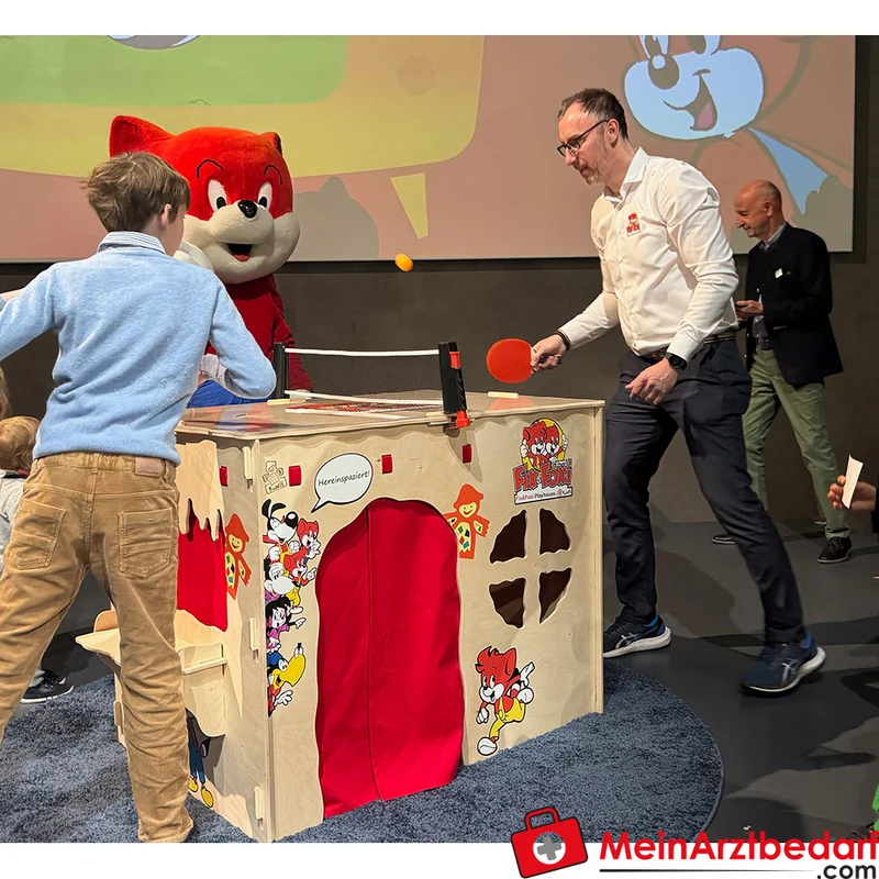 KuWiH Tischtennis-Modul für Fix & Foxi Playhouse, Vollholz, kindersicher, werkzeugfreie Montage