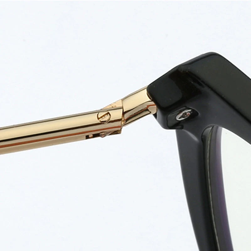 Lunara | Minimalistische Cat-Eye-Brille