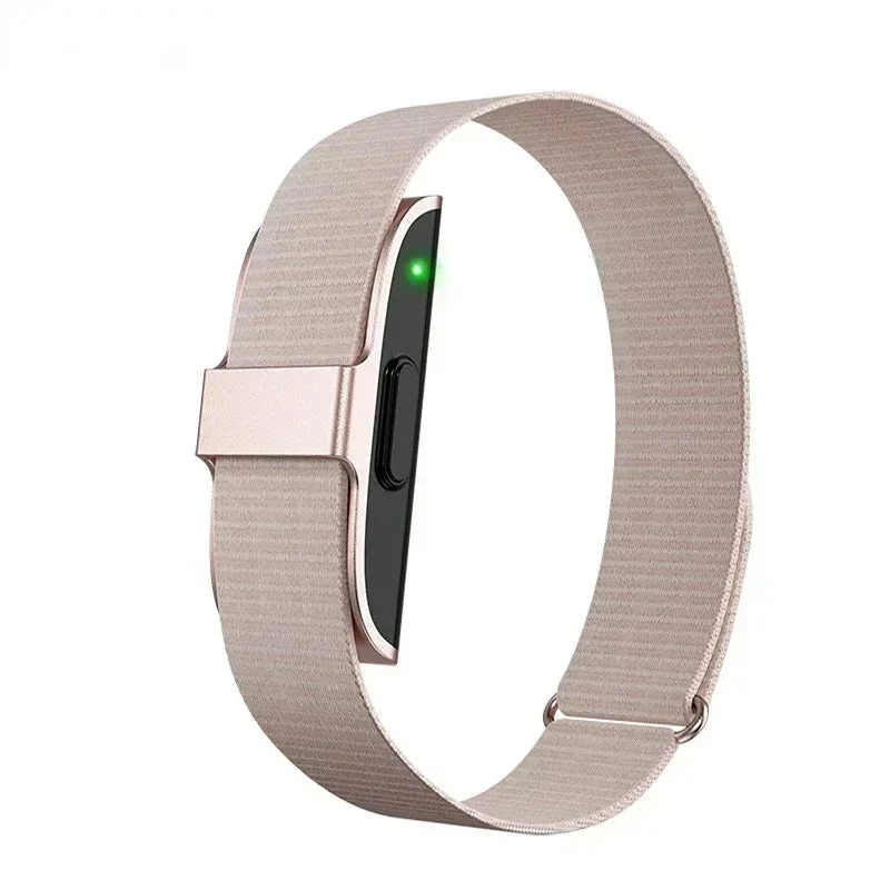 WellnessTracker | Fitness-Armband mit Schrittzähler