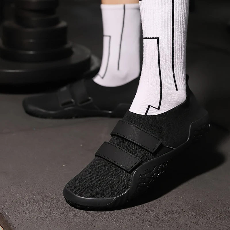 IRONSTANCE SCHUHE – Flache Trainingsschuhe für Kniebeugen, Kreuzheben & Stabilität im Fitnessstudio