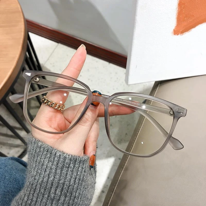 Kurzsichtige Dioptrienbrille mit Blaulichtfilter - FocusFrame