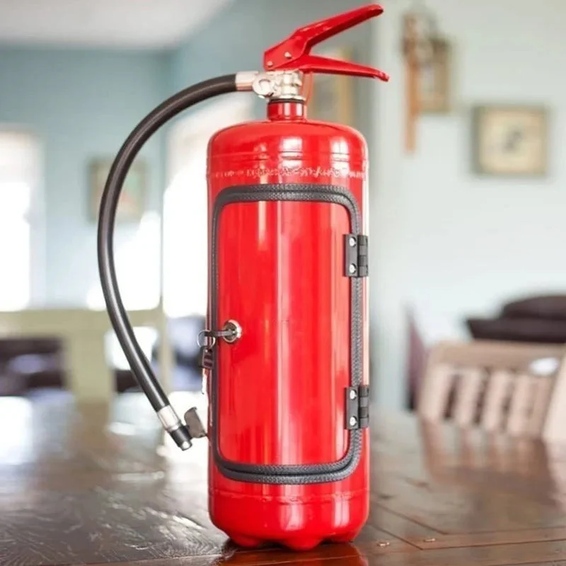 Versteckter Flaschenhalter in Form eines Feuerlöschers – BlazeVault