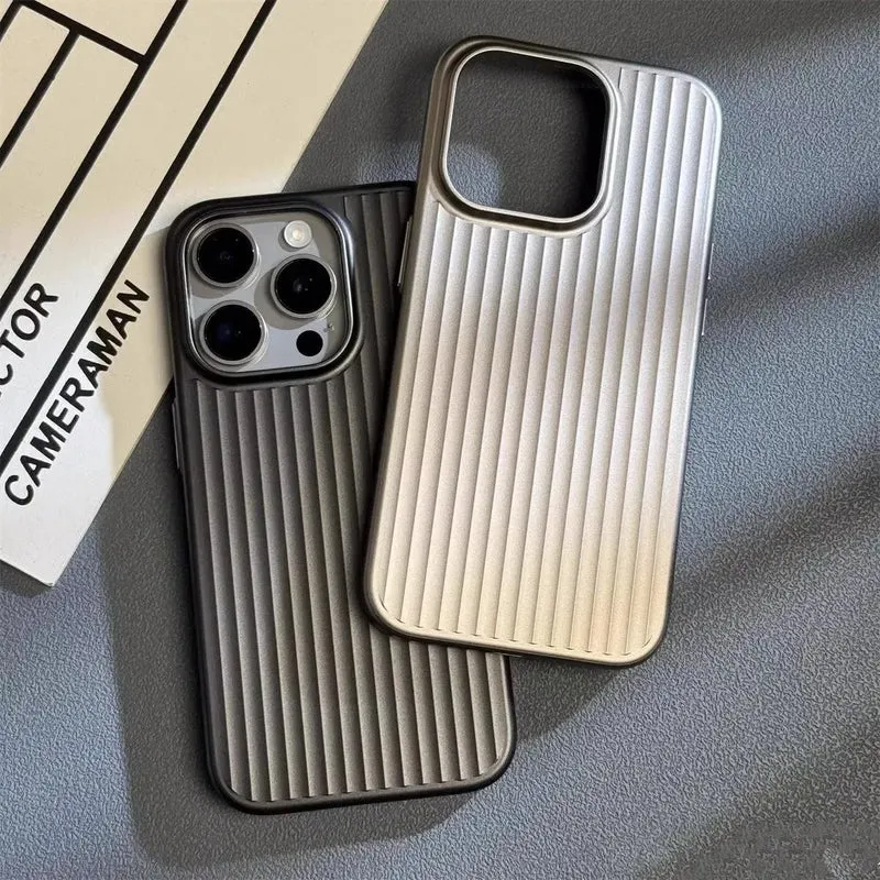 iPhone Hülle mit Rillenstruktur – Schlanke Schutzhülle mit Kamera- und Kratzschutz