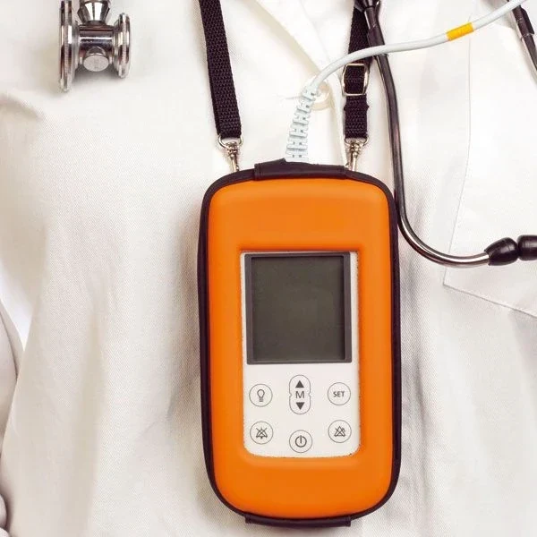 RESQ meter vingerpulsoximeter, saturatiemeter, oximeter