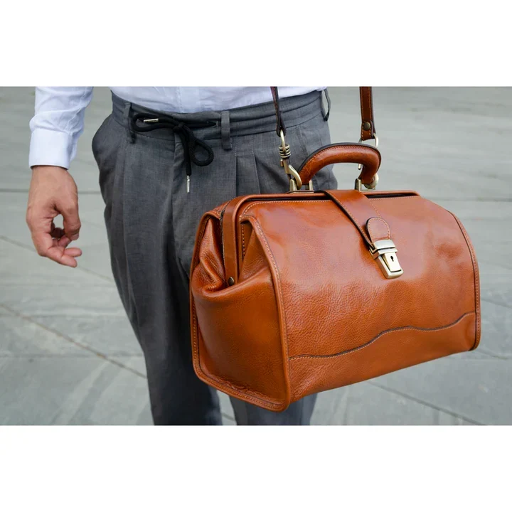 TIME Resistance Dokterstas David Copperfield Cognac