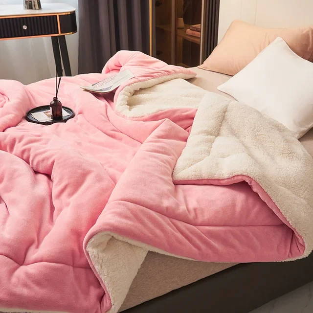 SoftHug Winterdecke | Weiche Fleece Kuscheldecke | Warm & Pflegeleicht | Perfekt für Sofa & Schlafzimmer