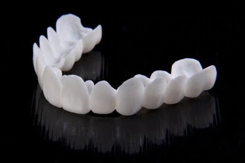 PureSmile | Zahnprothese – Gestalte Dein Lächeln Sofort