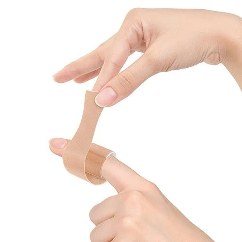 Lifemed 10 Finger-Strips 12 cm x 2 cm hautfarben "Flexible"
