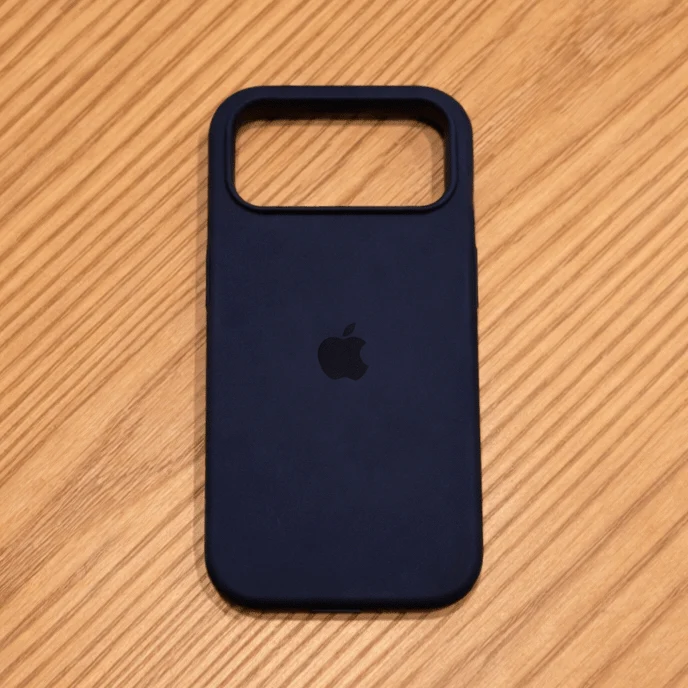VELVIGUARD – Kompatible Silikonhülle mit Soft-Touch Oberfläche für iPhone